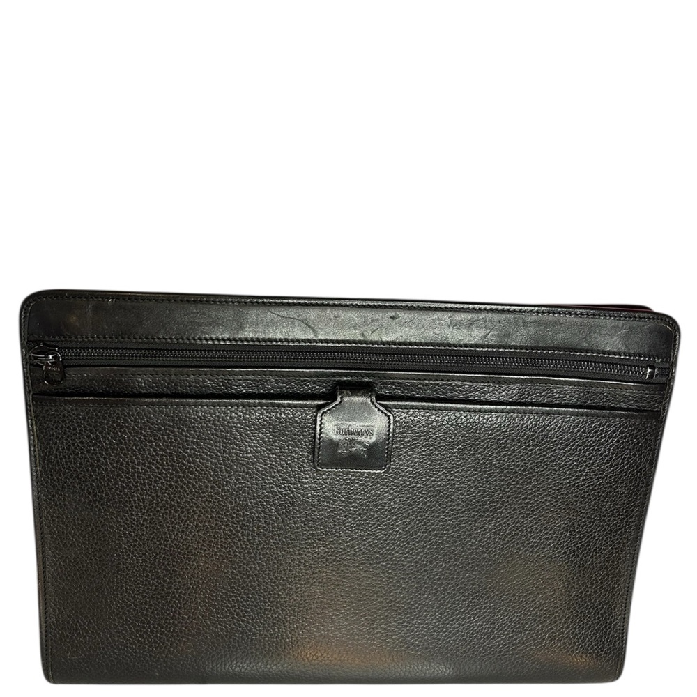 Burberry Black Leather Clutch Sleek Minimalist Design